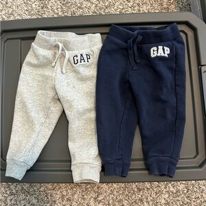 Baby GAP Gray and Navy Jogger Pants Set 18-24m